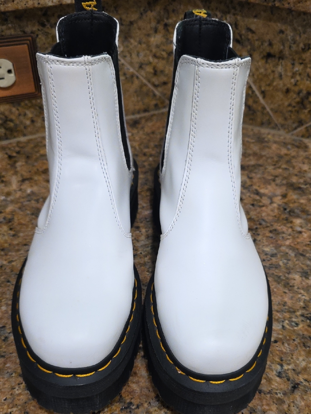 Dr. Martens Platform Chelsea Boots - M8/L9 - Picture 10 of 12